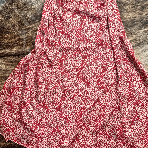 LOFT Vibrant Red and Cream Maxi Skirt - Picture 2 of 4
